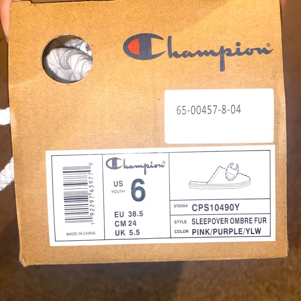 Champion Fur Slides !! 🌈